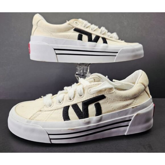 Vans Shoes - Vans Women 5 Comfy footwear